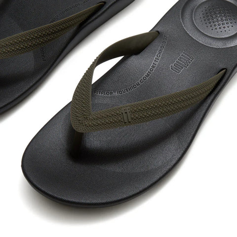 FitFlop - iQushion Mens Textured-Strap Flip-Flops