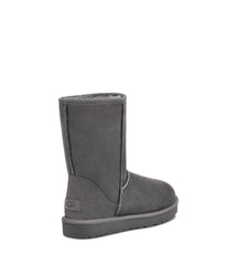 UGG - Classic Short II