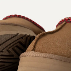 UGG - Young ladies Tazz
