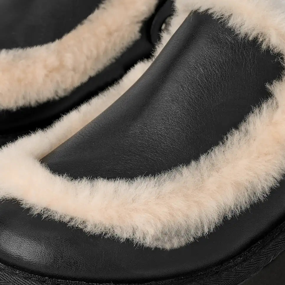 UGG - Women's Esmee Leather Clog – Shoetopia UGG - Women's Esmee Leather Clog – Shoetopia