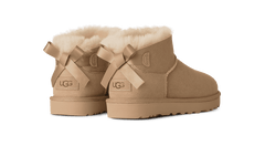 UGG - Ultra Mini Bailey Bow