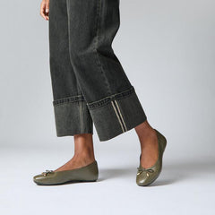 FitFlop - Delicato Bow Soft Leather Ballerinas