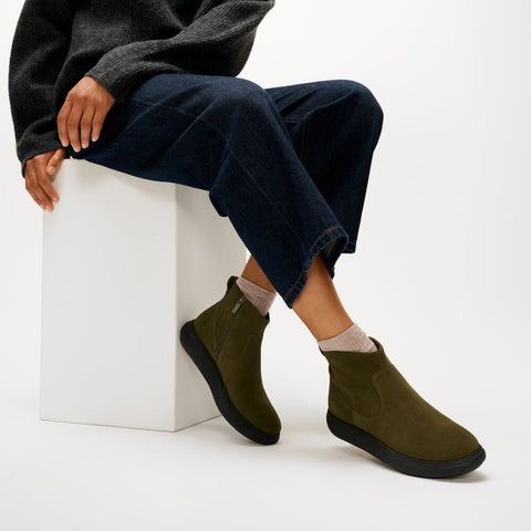 FitFlop - iQ-Comff Suede Bootie Boots