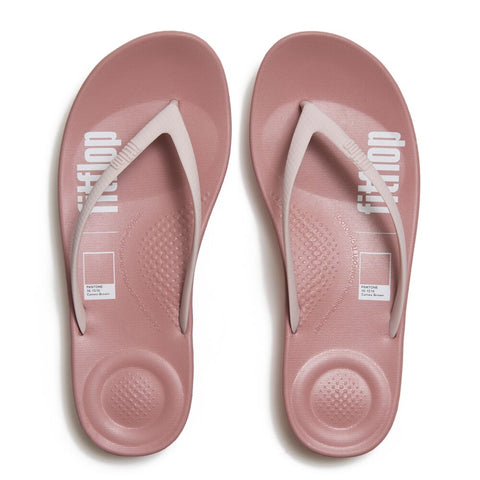 FitFlop - iQushion X Pantone Toe-Posts