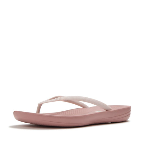 FitFlop - iQushion X Pantone Toe-Posts