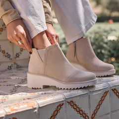 TOMS - Maude Wedge Boot