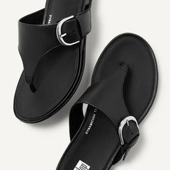 FitFlop - Gracie Buckle Leather Toe-Post Sandals