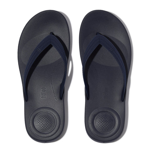 FitFlop - IQUSHION Mens Textured-Strap Flip-Flops