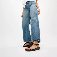 FitFlop - iQushion Splash Flower T-Bar Sandals