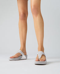 FitFlop - Lulu Crystal Toe-Post Sandals