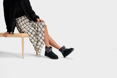 UGG - Womens Classic Mini Sequin Star