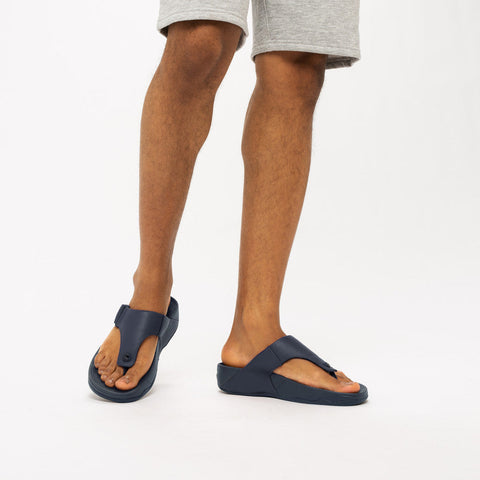 FitFlop - Trakk II Mens Leather Flip-Flops